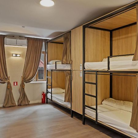 Ramana Garden Hostel - Self-Service Accommodation ブカレスト エクステリア 写真